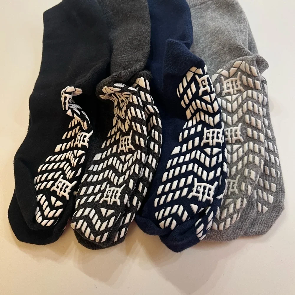 ZAKASA NON-SLIP GRIP CREW SOCKS-GRIPPY SOCKS FOR MEN  NAVY-BLACK-CHARCOAL-GREY.